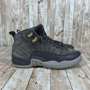 Jordan Athletic Shoes in Black and Gray